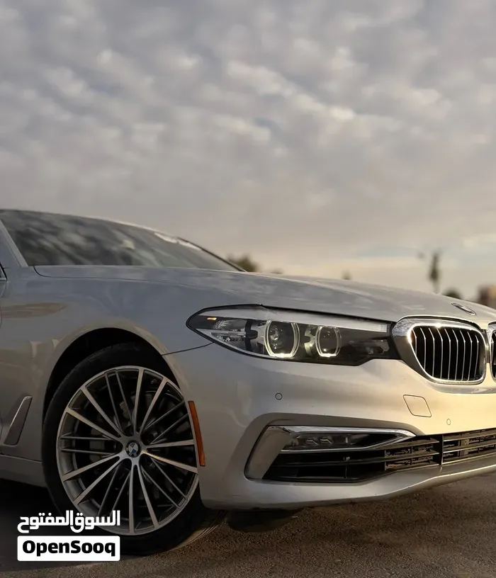 BMW 5 Series 2018 photo 2