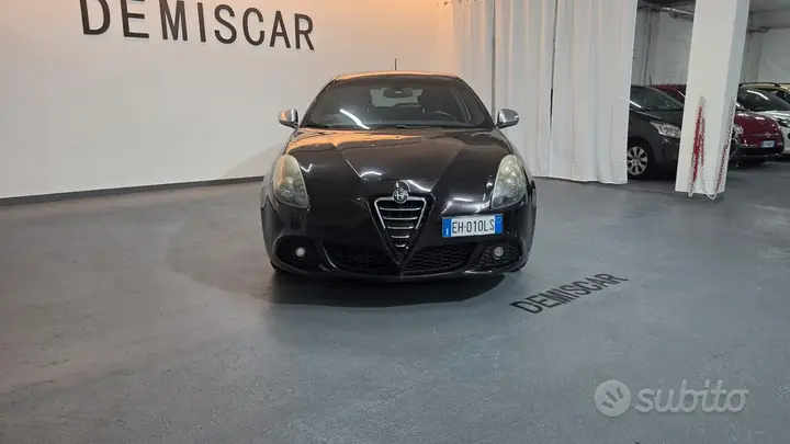 Alfa Romeo Giulietta 2011 photo 2