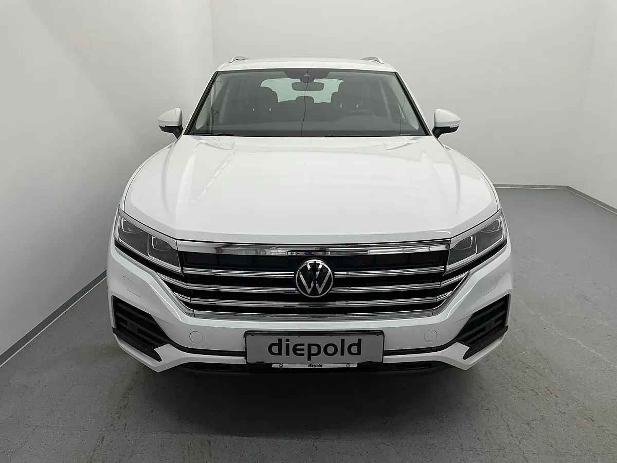 Volkswagen Touareg 2021 photo 2