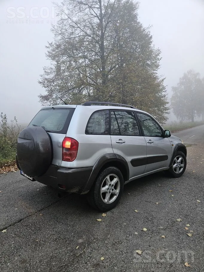 Toyota Rav 4 2002 photo 4