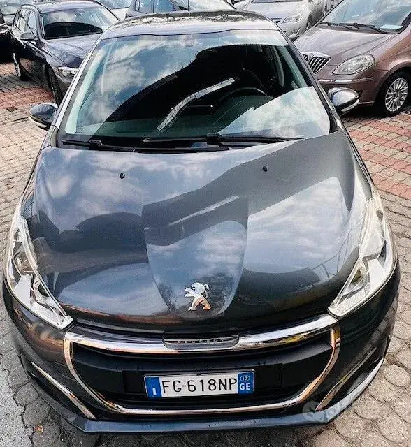Peugeot 208 2017 photo 2
