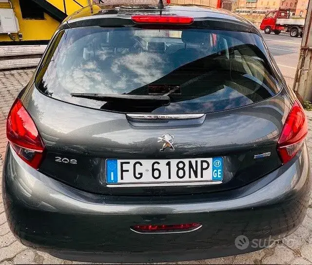 Peugeot 208 2017 photo 4