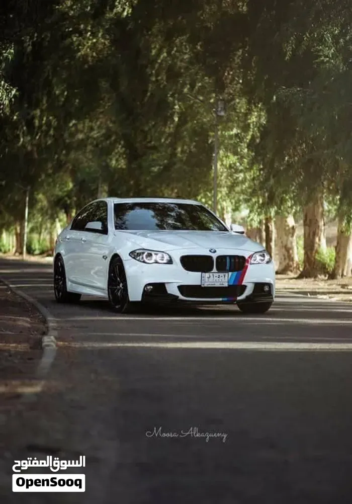 BMW 5 Series 2011 photo 2
