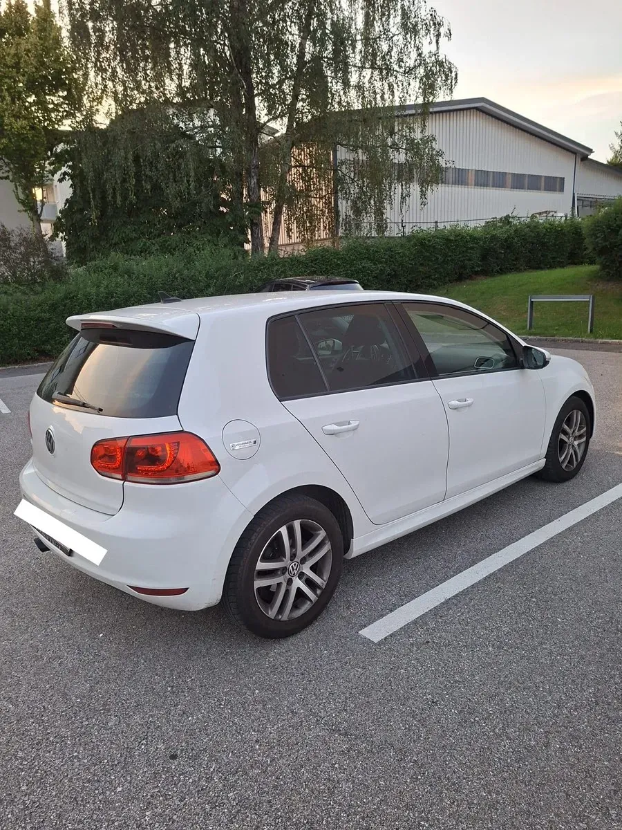 Volkswagen Golf 2012 photo 3