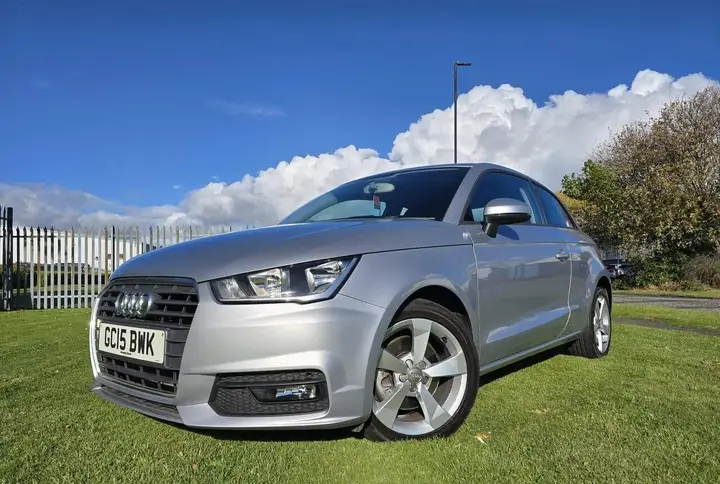 Audi A1 2015 photo 2