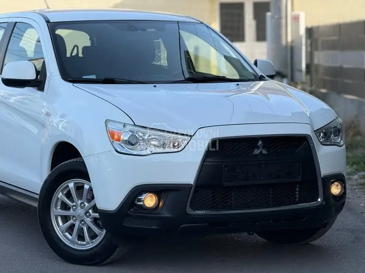 Mitsubishi Asx 2011 photo 3