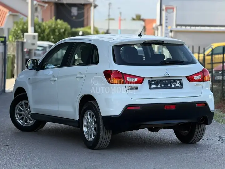 Mitsubishi Asx 2011 photo 2