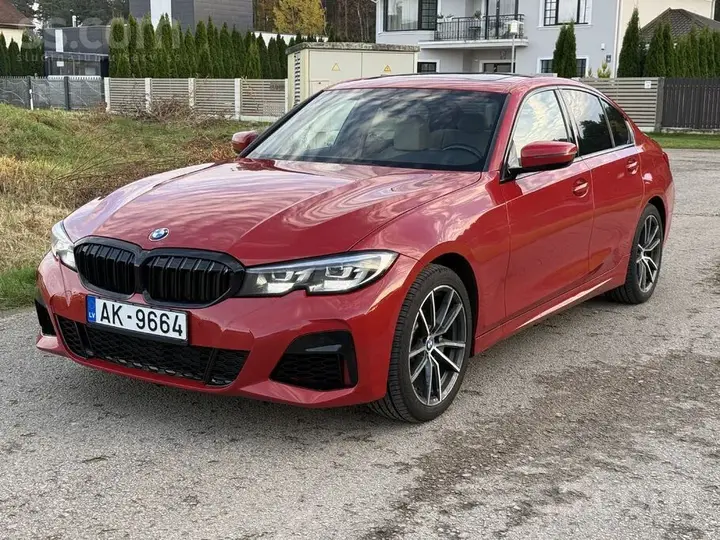 BMW 330I 2019 photo 3