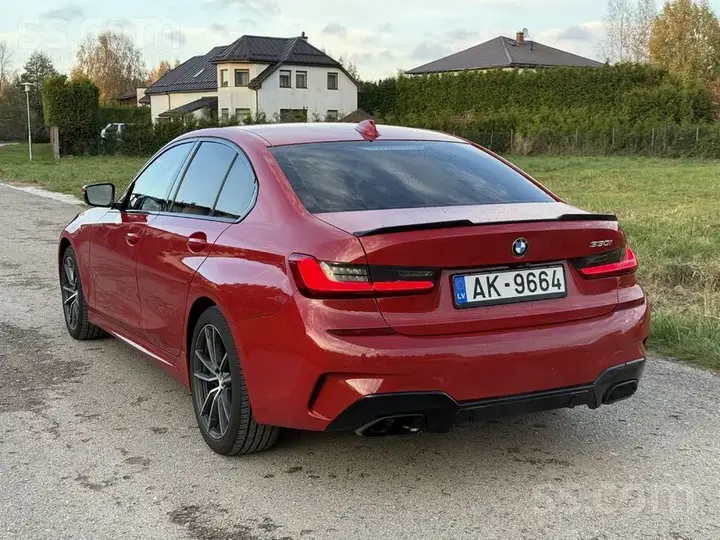 BMW 330I 2019 photo 4