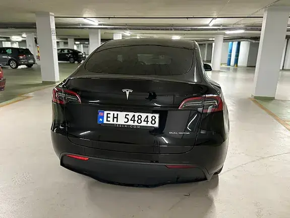 Tesla Model Y 2024 photo 5