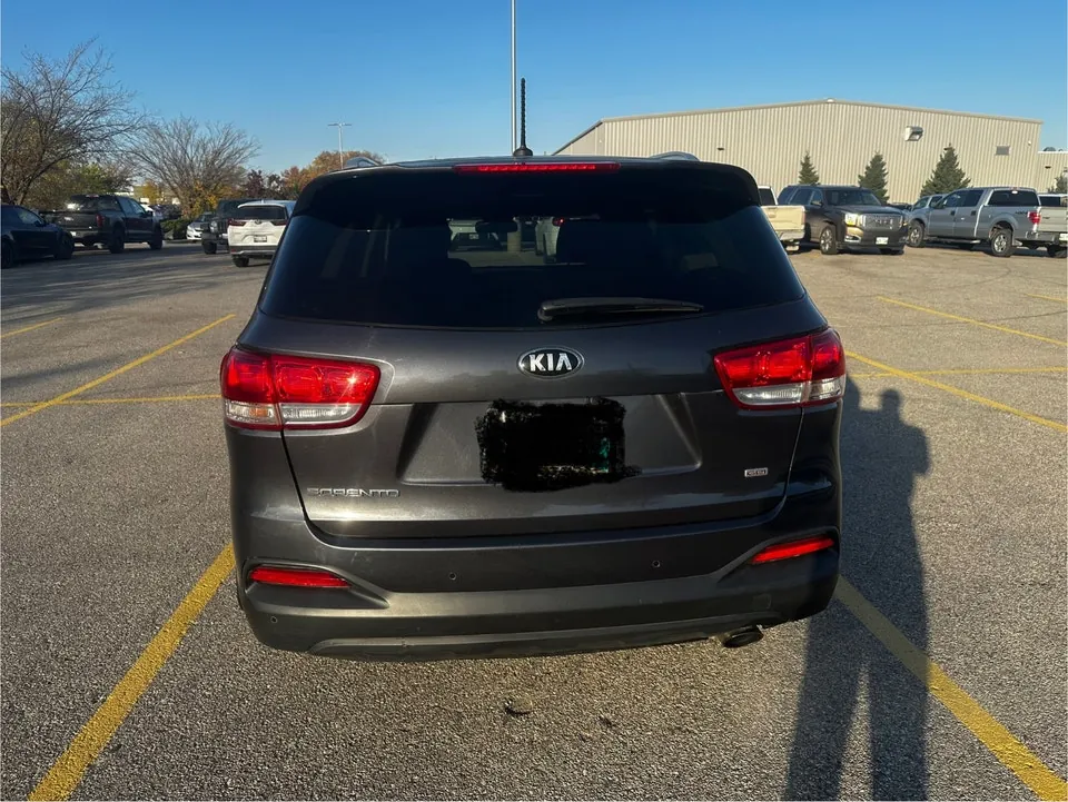 Kia Sorento 2016 photo 2