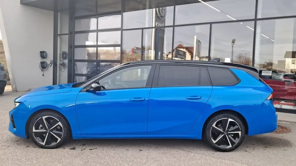 Opel Astra 2025 photo 2