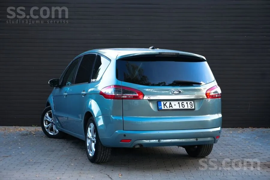 Ford S-Max 2010 photo 4