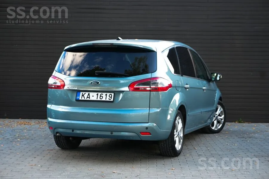 Ford S-Max 2010 photo 3