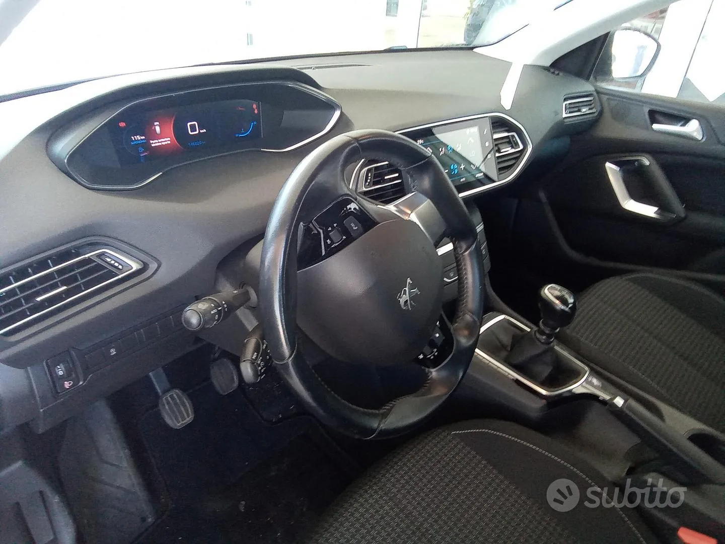 Peugeot 308 2021 photo 4