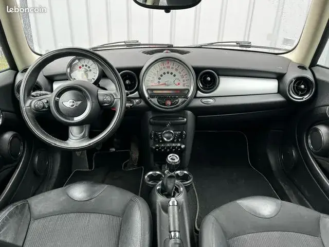Mini Cooper 2013 photo 2