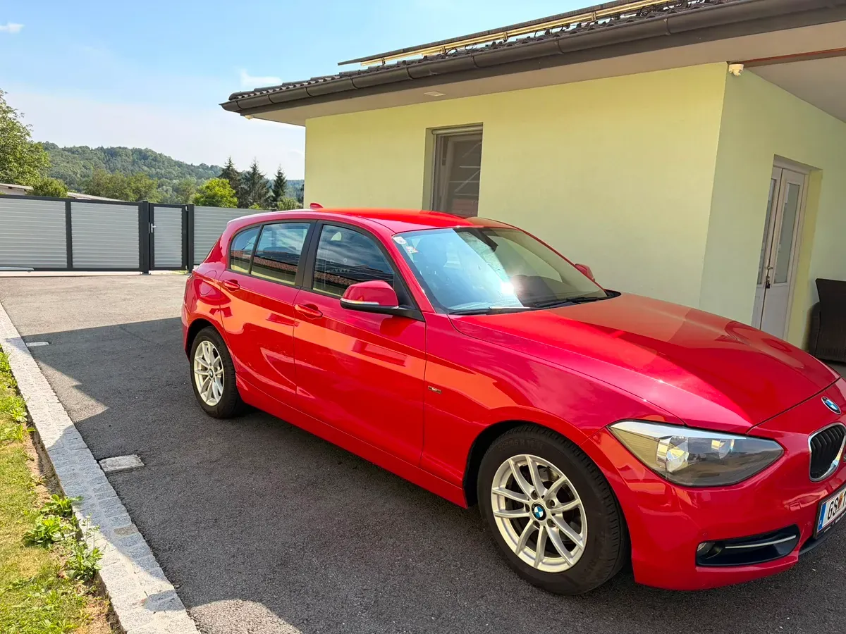 BMW 1 Series 2012 photo 2