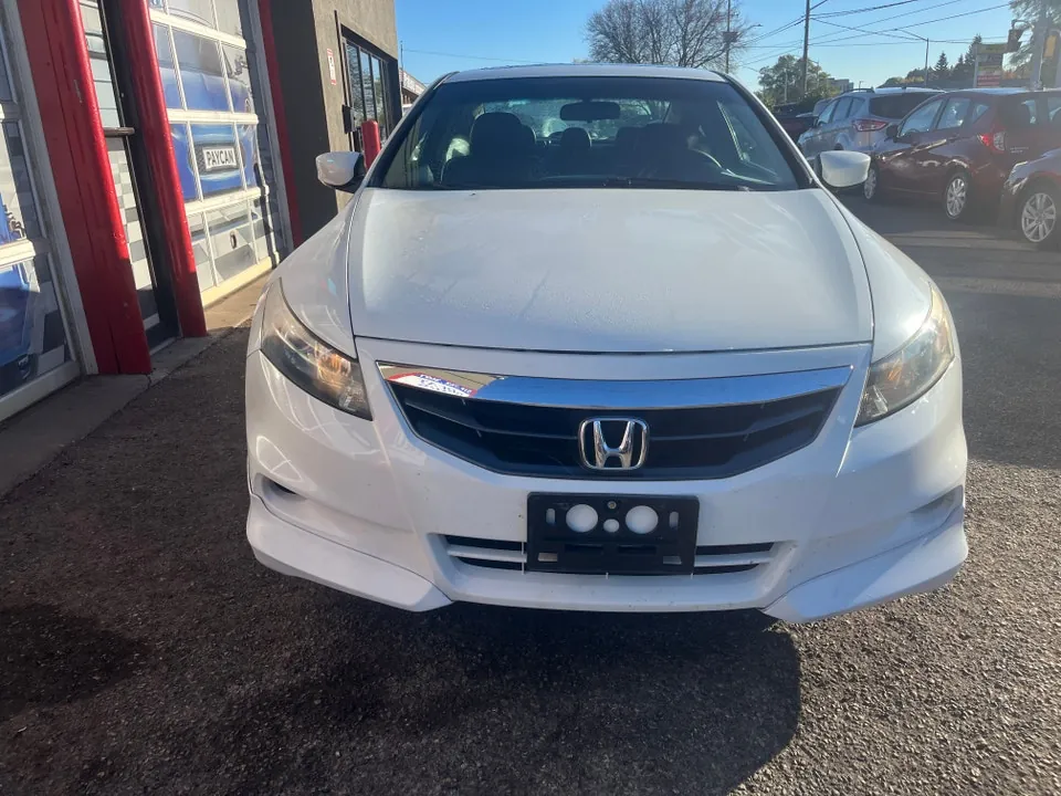 Honda Accord 2012 photo 2