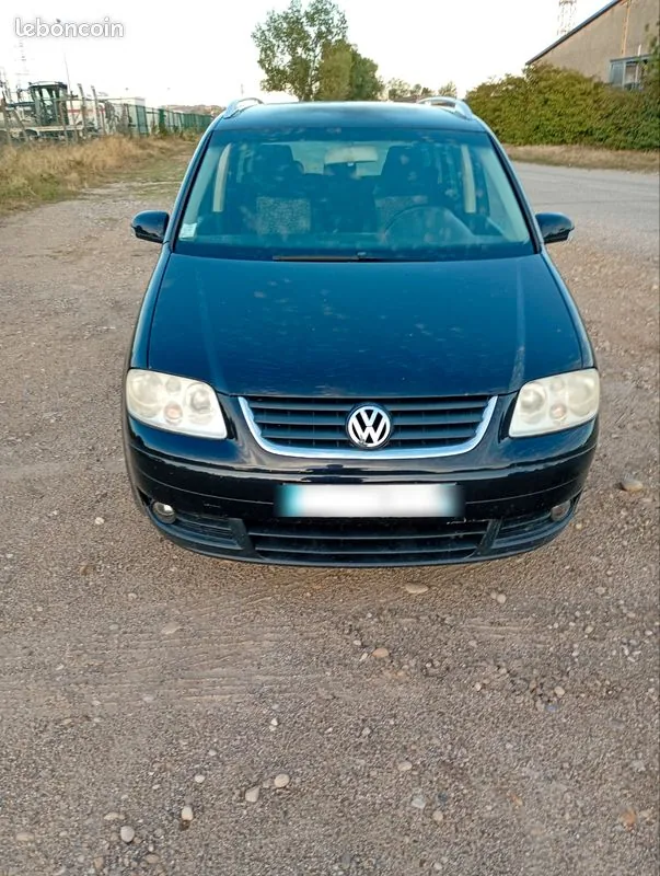 Volkswagen Touran 2005 photo 3