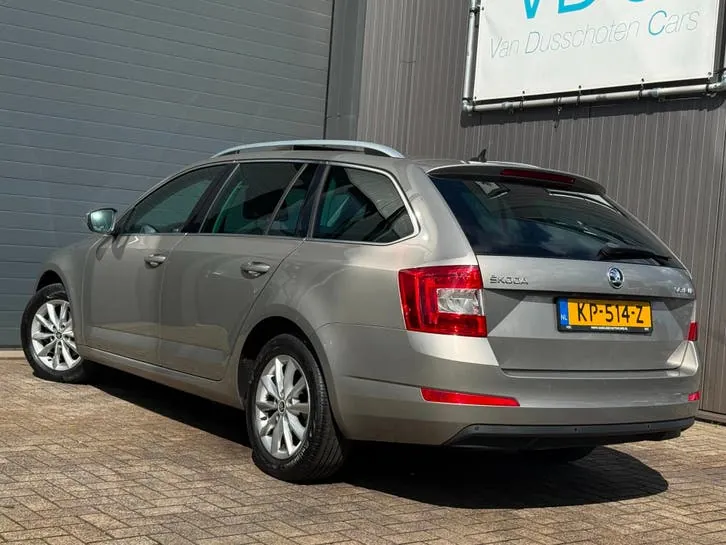Skoda Octavia 2017 photo 2