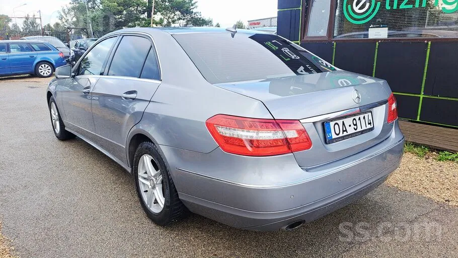 Mercedes-Benz E250 2009 photo 4