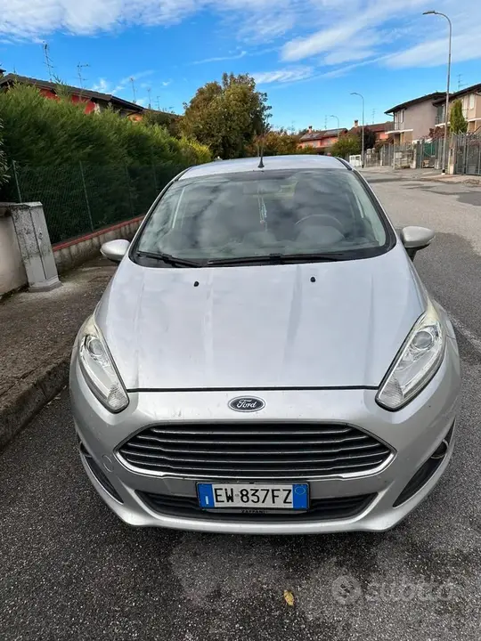 Ford Fiesta 2014 photo 2