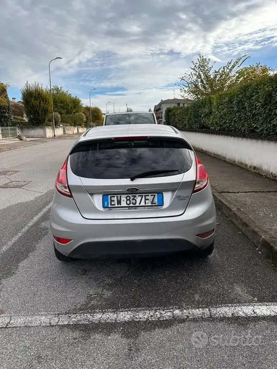 Ford Fiesta 2014 photo 4