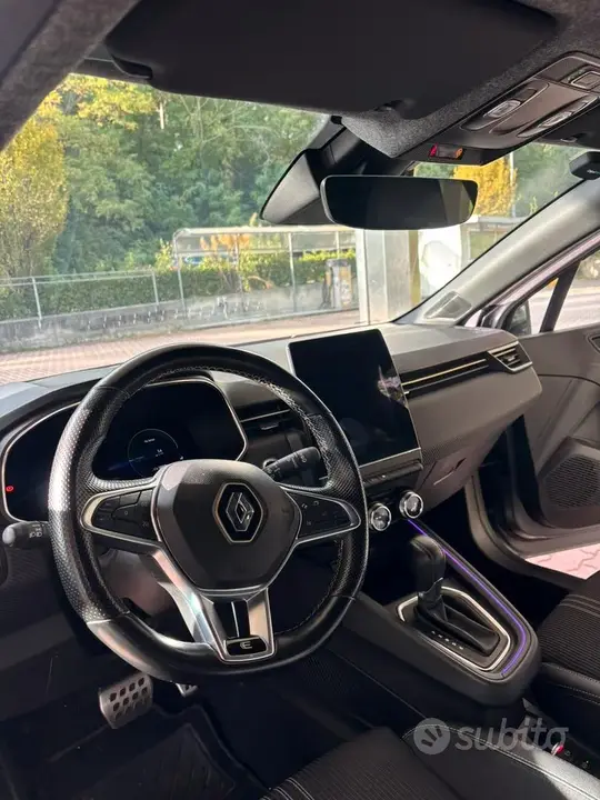 Renault Clio 2023 photo 4