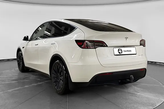 Tesla Model Y 2024 photo 3