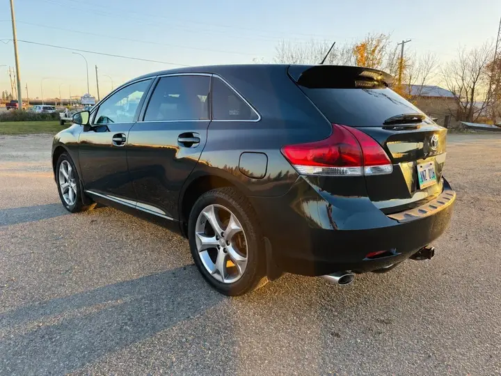 Toyota Venza 2016 photo 3