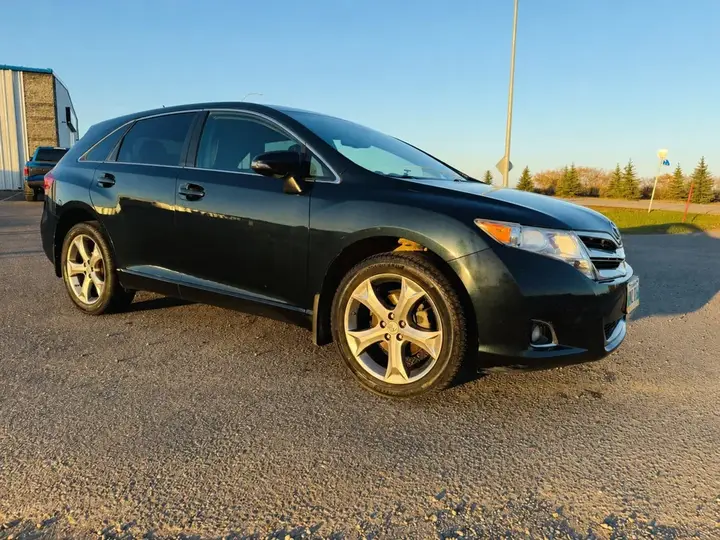 Toyota Venza 2016 photo 4