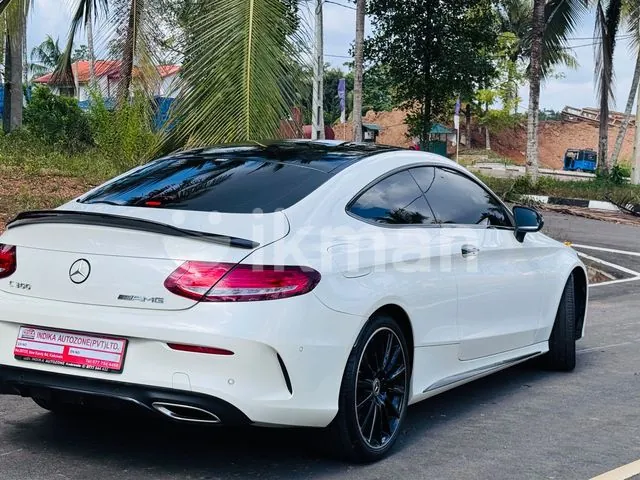 Mercedes-Benz C300 2016 photo 4