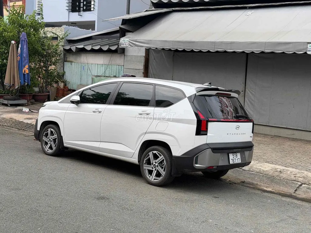 Hyundai Stargazer 2026 photo 5