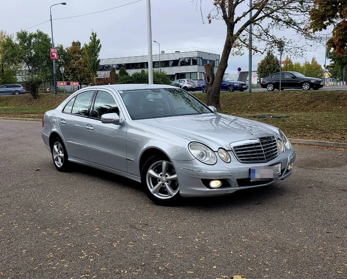Mercedes-Benz Eklasse 2008 photo 2