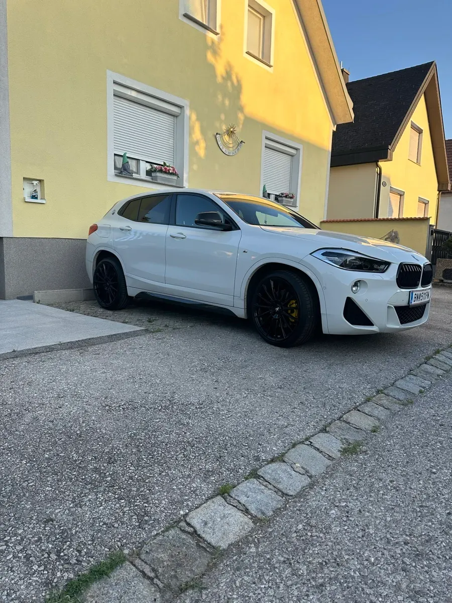 BMW X2 2019 photo 2
