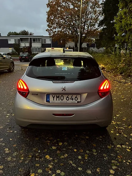 Peugeot 208 2017 photo 4