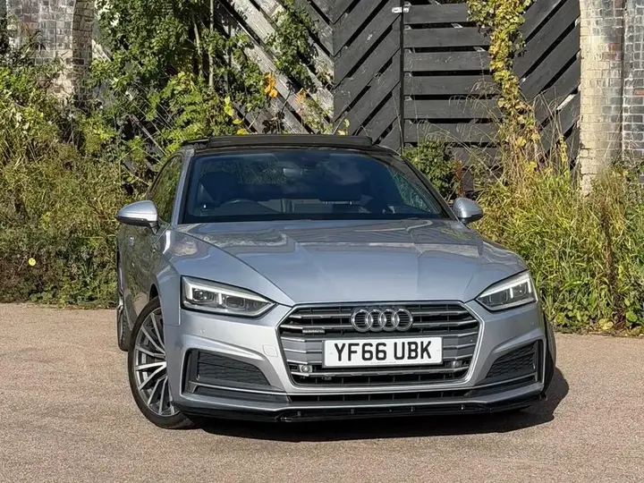 Audi A5 2016 photo 5