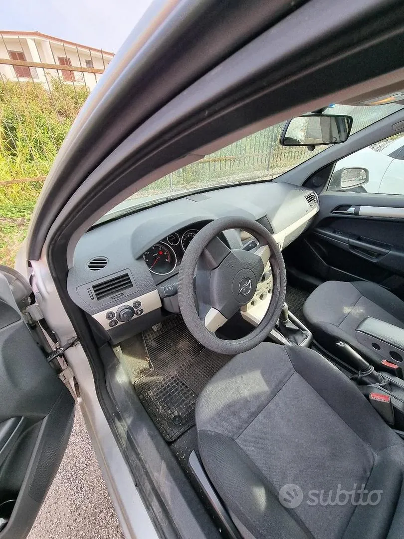 Opel Astra 2008 photo 5