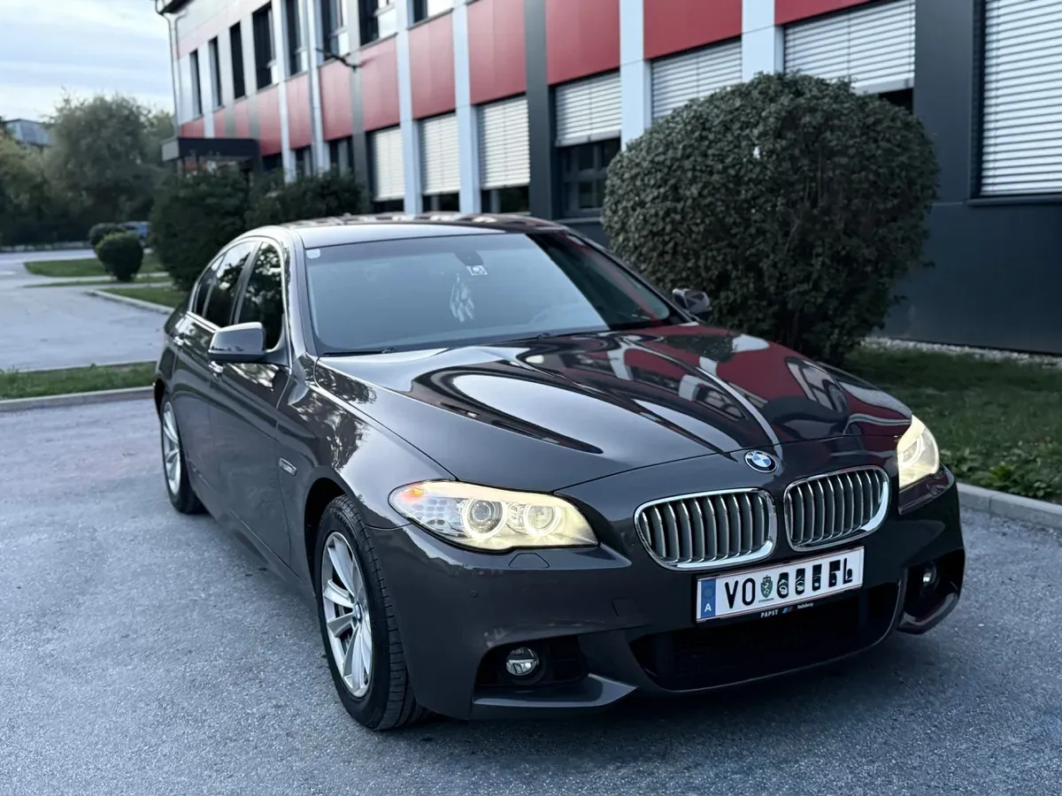 BMW 5 Series 2011 photo 3