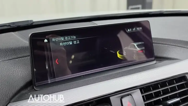 BMW 3 Series 2018 photo 3