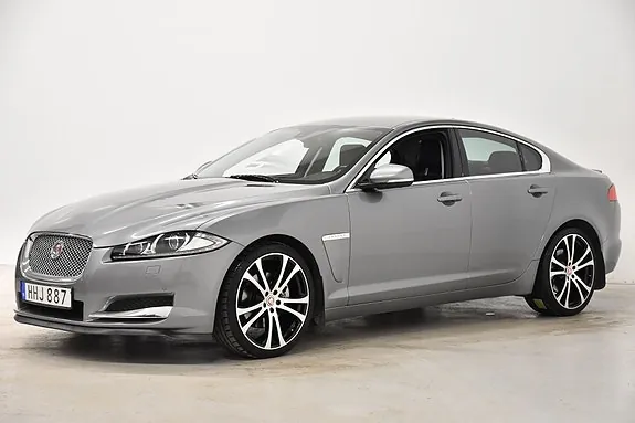 Jaguar Xf 2014 photo 2