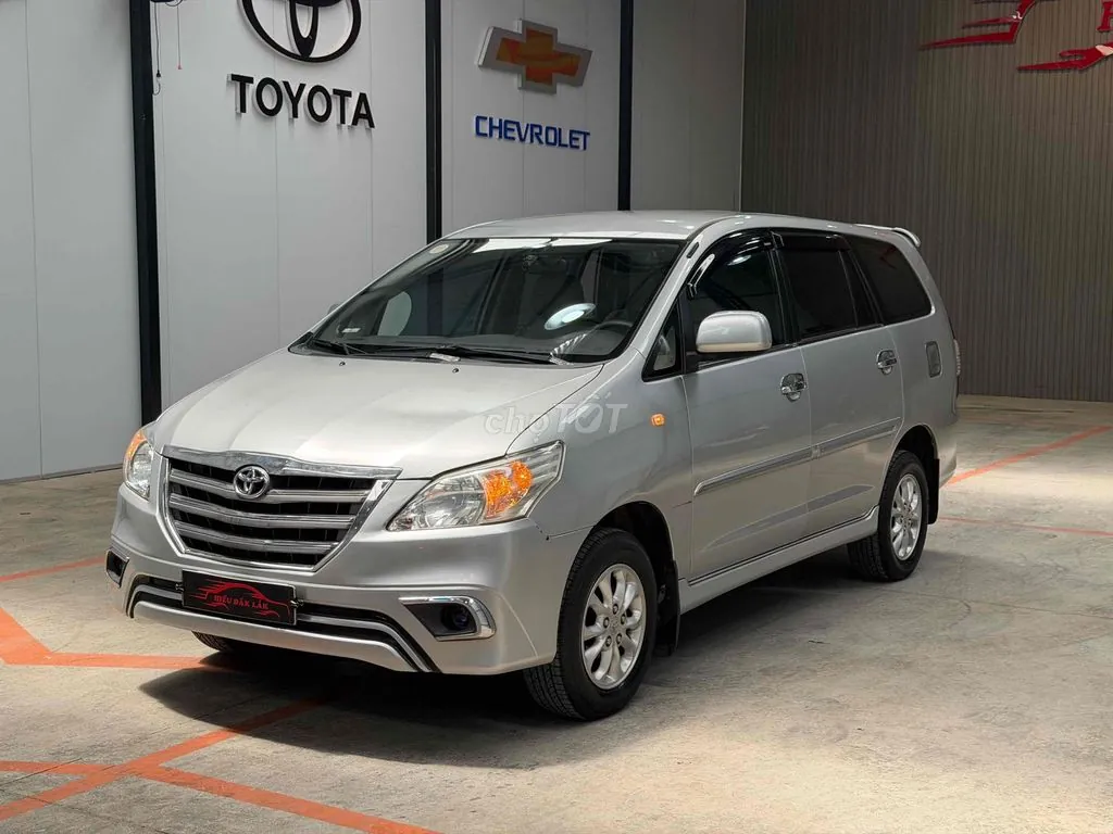 Toyota Innova 2015 photo 2