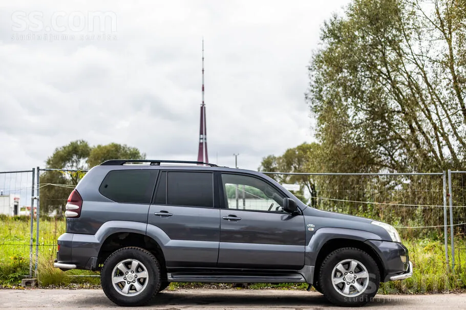Toyota Land Cruiser 2007 photo 5