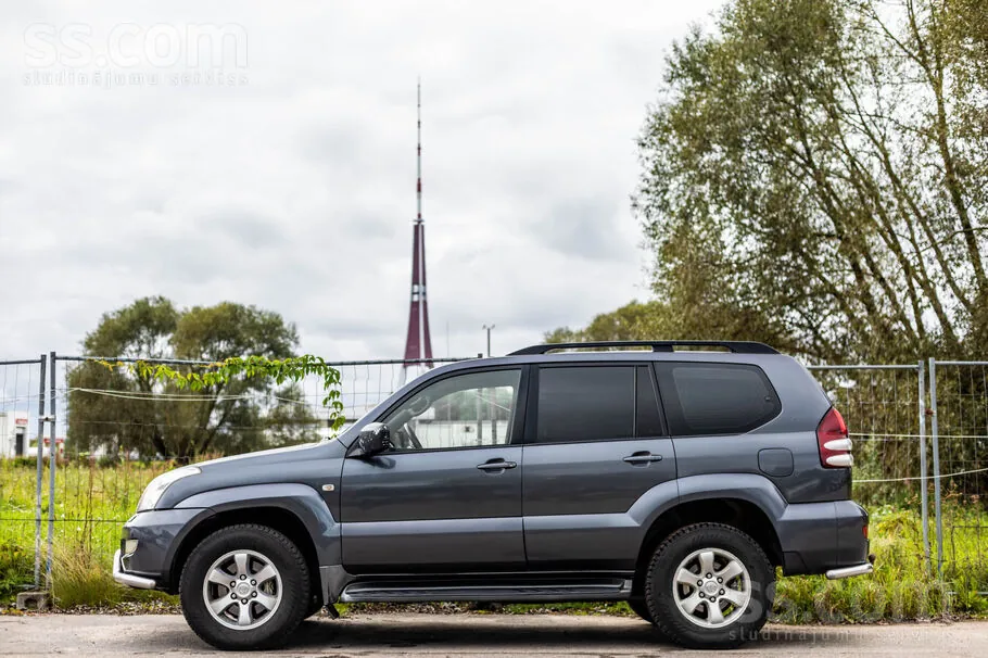 Toyota Land Cruiser 2007 photo 4