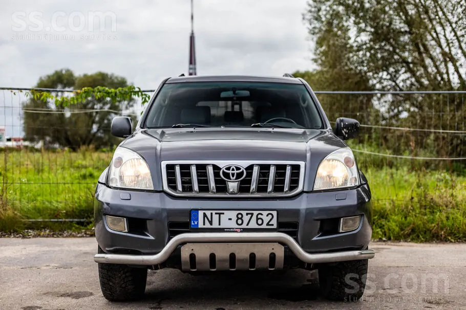 Toyota Land Cruiser 2007 photo 3