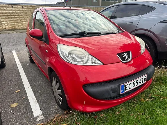 Peugeot 107 2007 photo 2