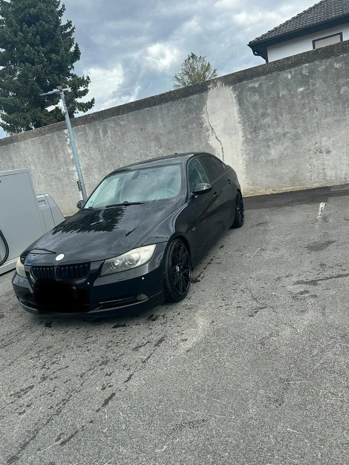 BMW E90