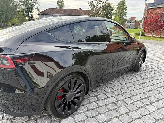 Tesla Model Y 2022 photo 5