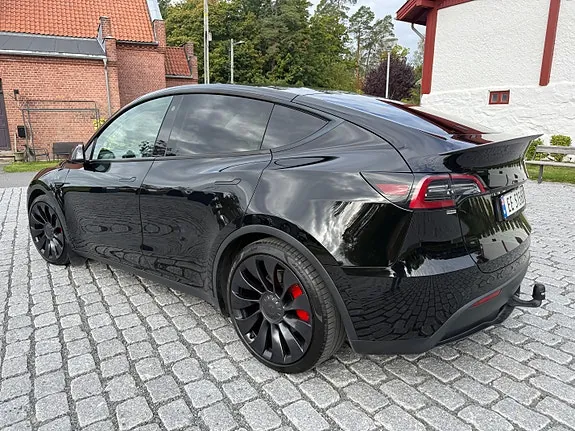 Tesla Model Y 2022 photo 4