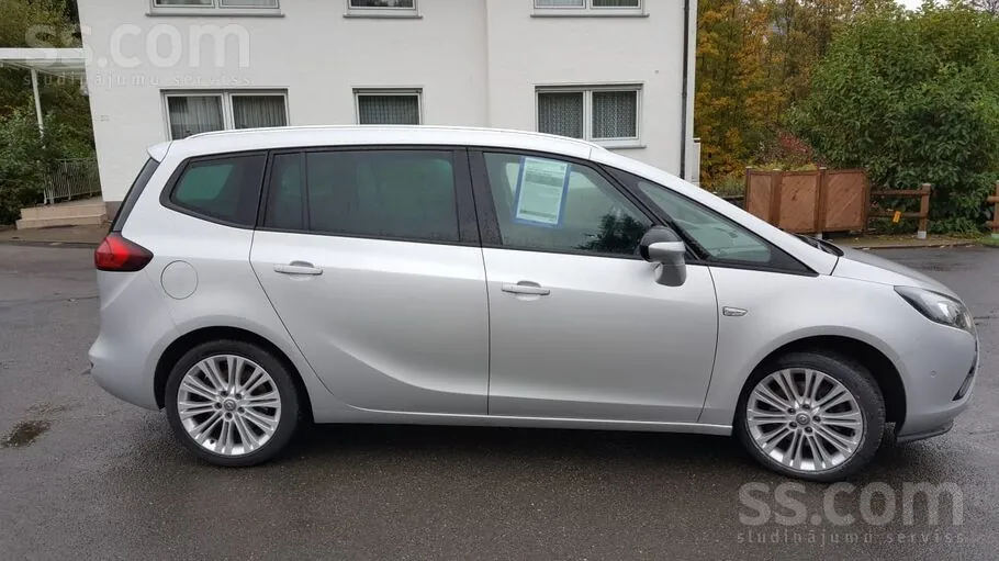 Opel Zafira 2012 photo 2